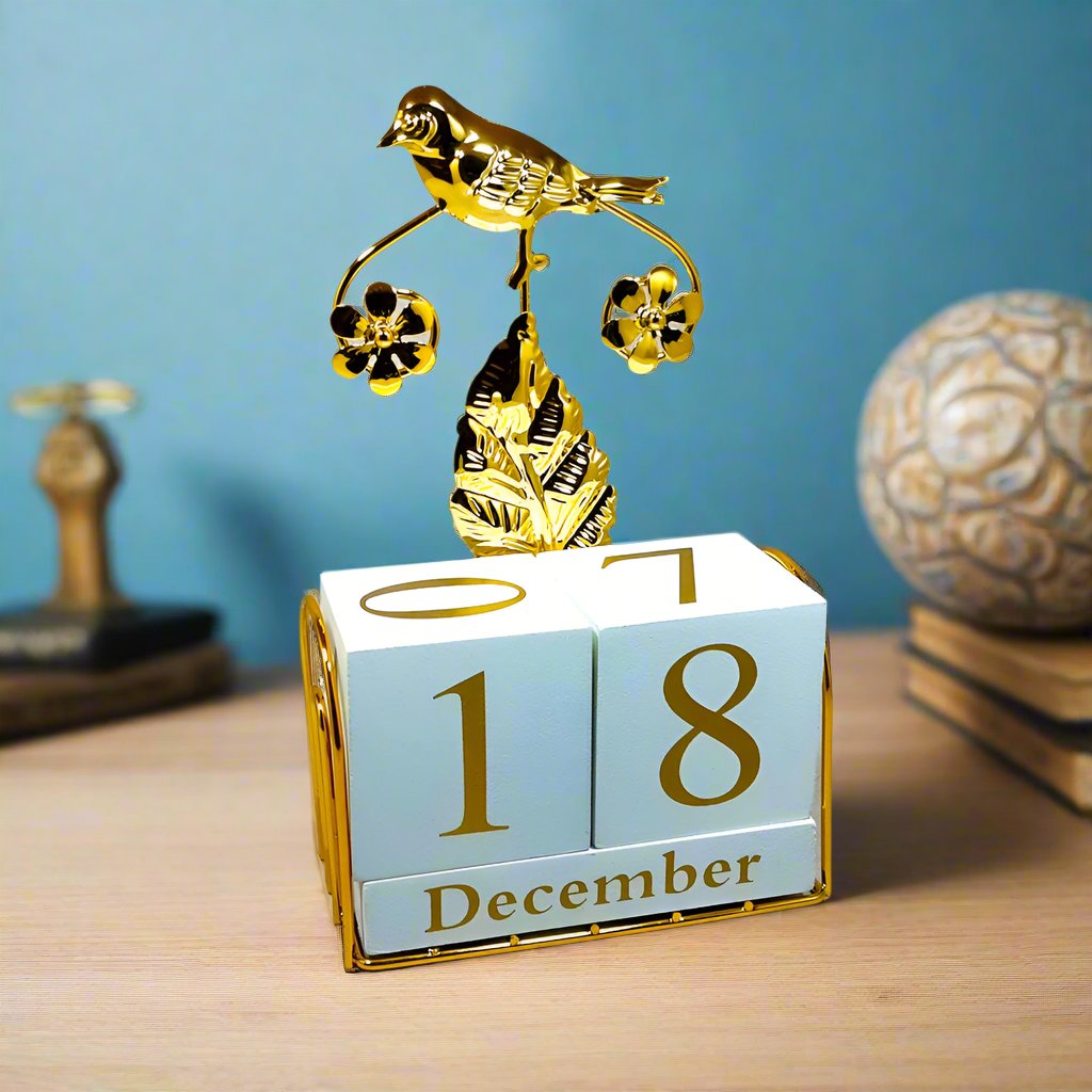 Desktop Calendar Metal Ornament - Perpetual Wooden Number Dice Madina Gift