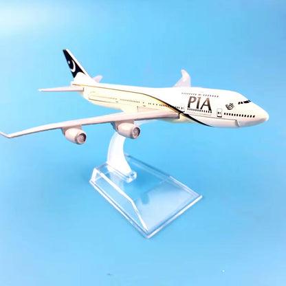 Pakistan International Airlines (PIA) Boeing 747 Diecast Model 1:4 - 16 CM