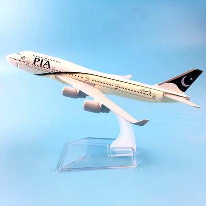 Pakistan International Airlines (PIA) Boeing 747 Diecast Model 1:4 - 16 CM