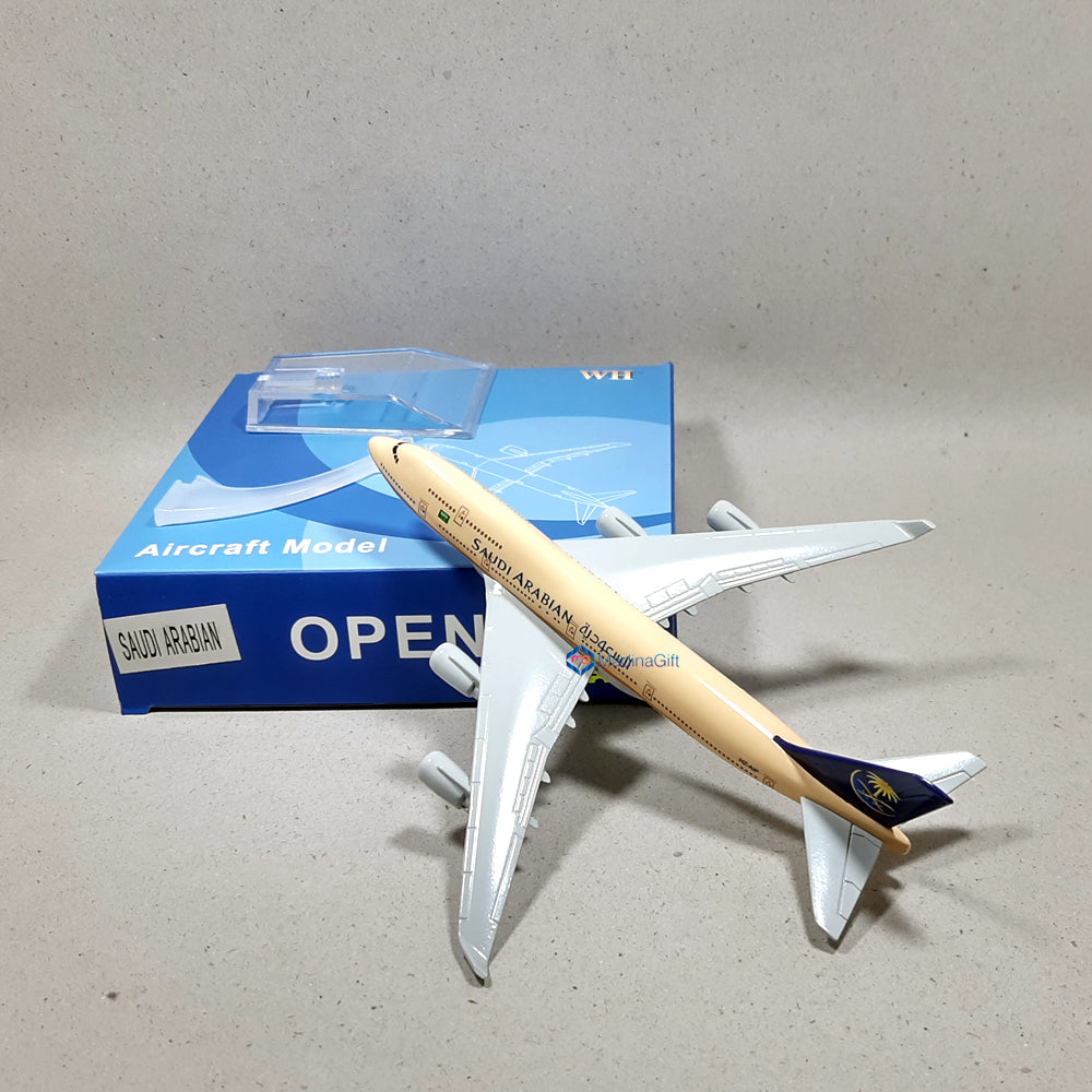 Saudi Arabian Airlines Boeing 747 Diecast Model 1:4 Madina Gift