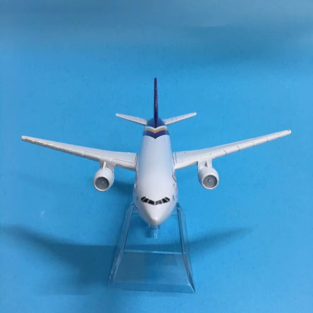 Thai Air Boeing 777 Diecast Model 1:4 Madina Gift